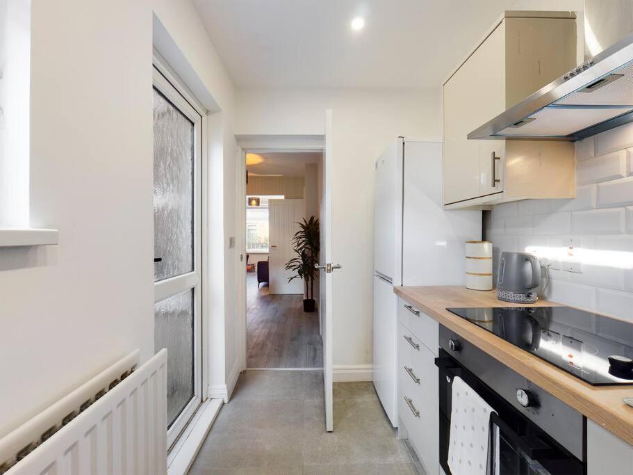 It'S Broadway Baby! Great House Close To City Centre Belfast Extérieur photo