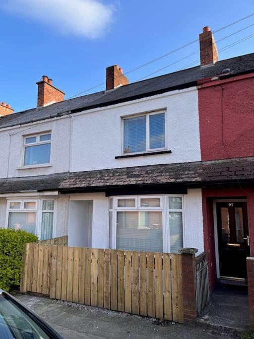 It'S Broadway Baby! Great House Close To City Centre Belfast Extérieur photo